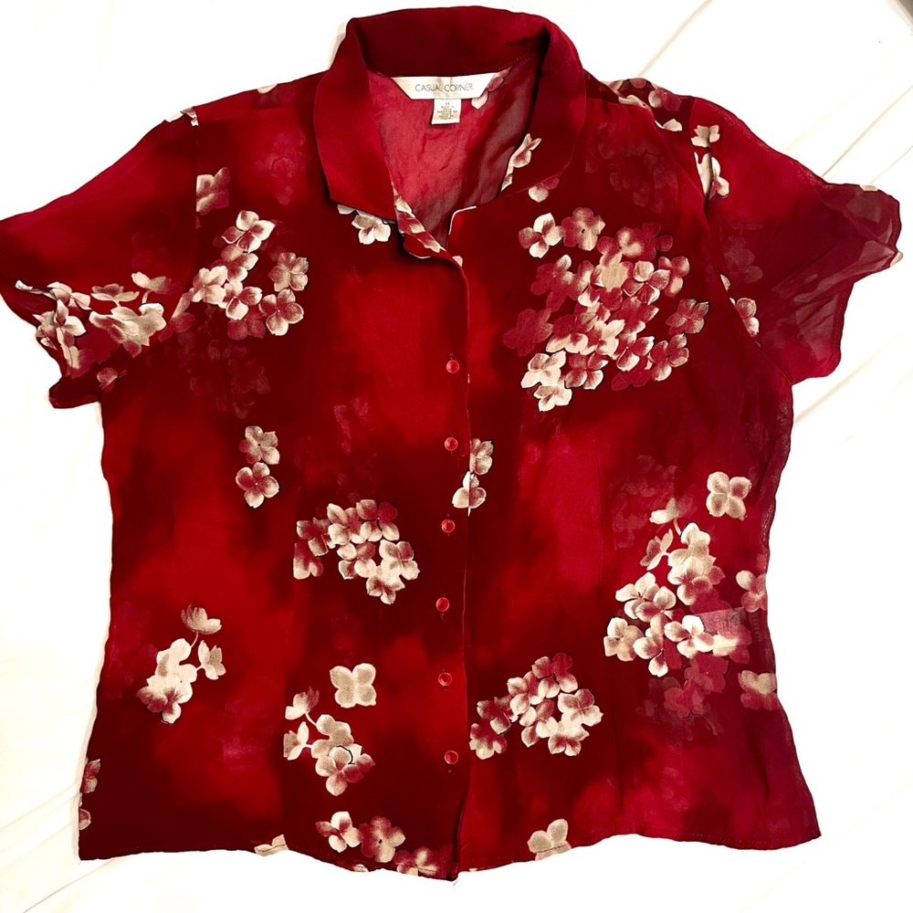 Casual corner blouse